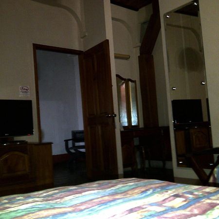 Hotel Posada De Don Jose Retalhuleu Room photo
