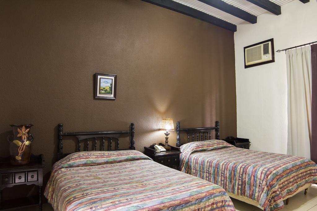 Hotel Posada De Don Jose Retalhuleu Room photo