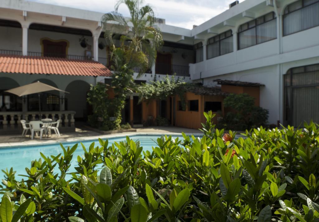 Hotel Posada De Don Jose Retalhuleu Exterior photo