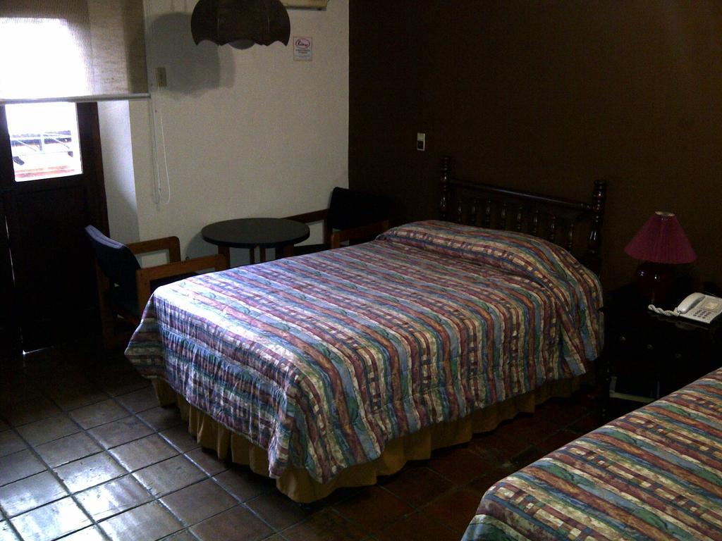 Hotel Posada De Don Jose Retalhuleu Room photo