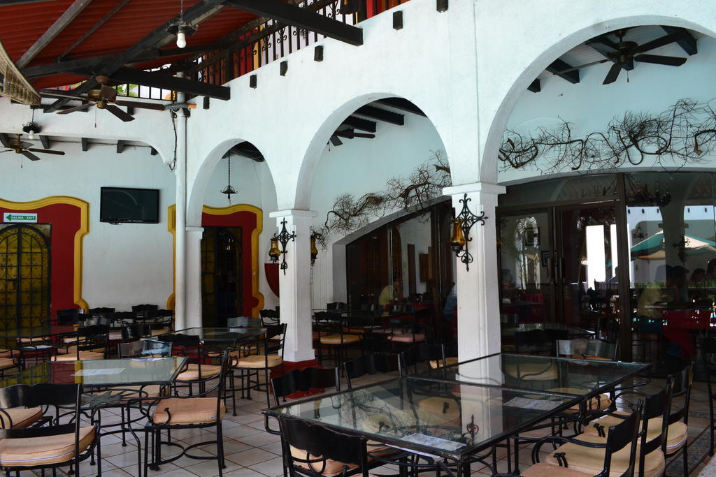 Hotel Posada De Don Jose Retalhuleu Exterior photo
